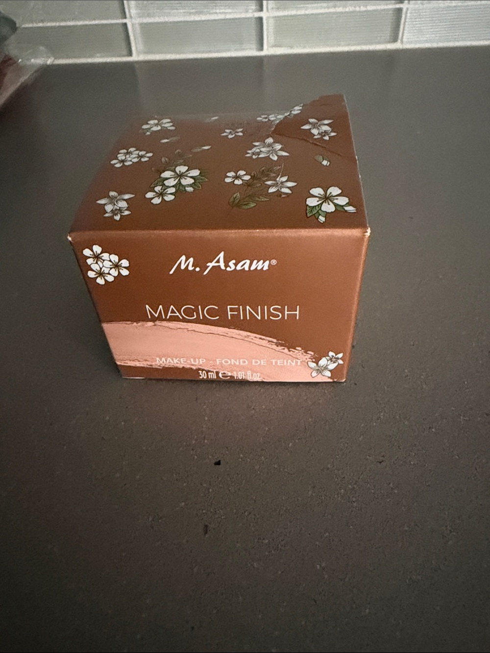 Magic Finish Makeup - Brown